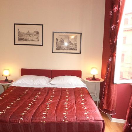 Enjoy Roma Bed & Breakfast Dış mekan fotoğraf