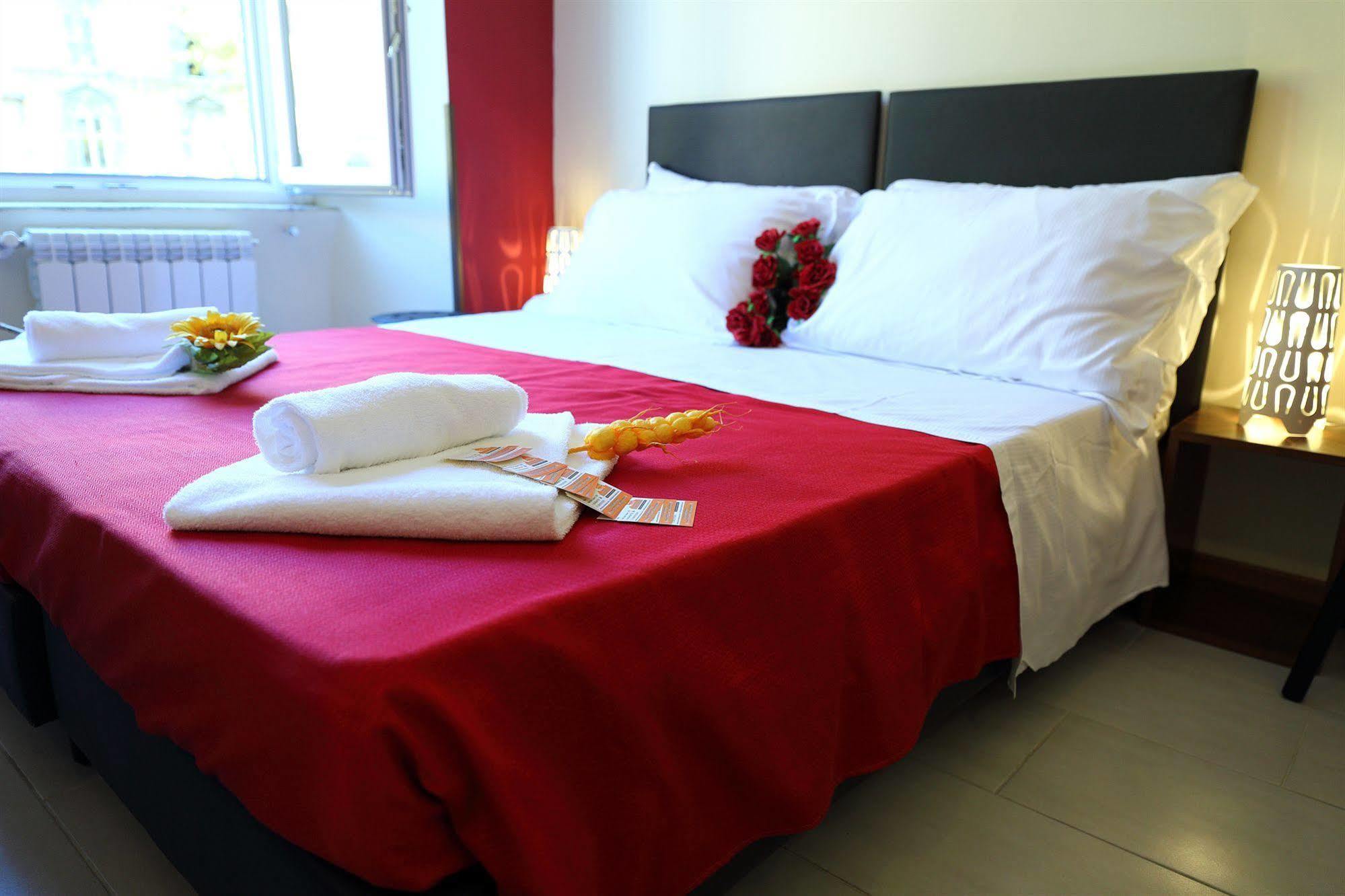 Enjoy Roma Bed & Breakfast Dış mekan fotoğraf