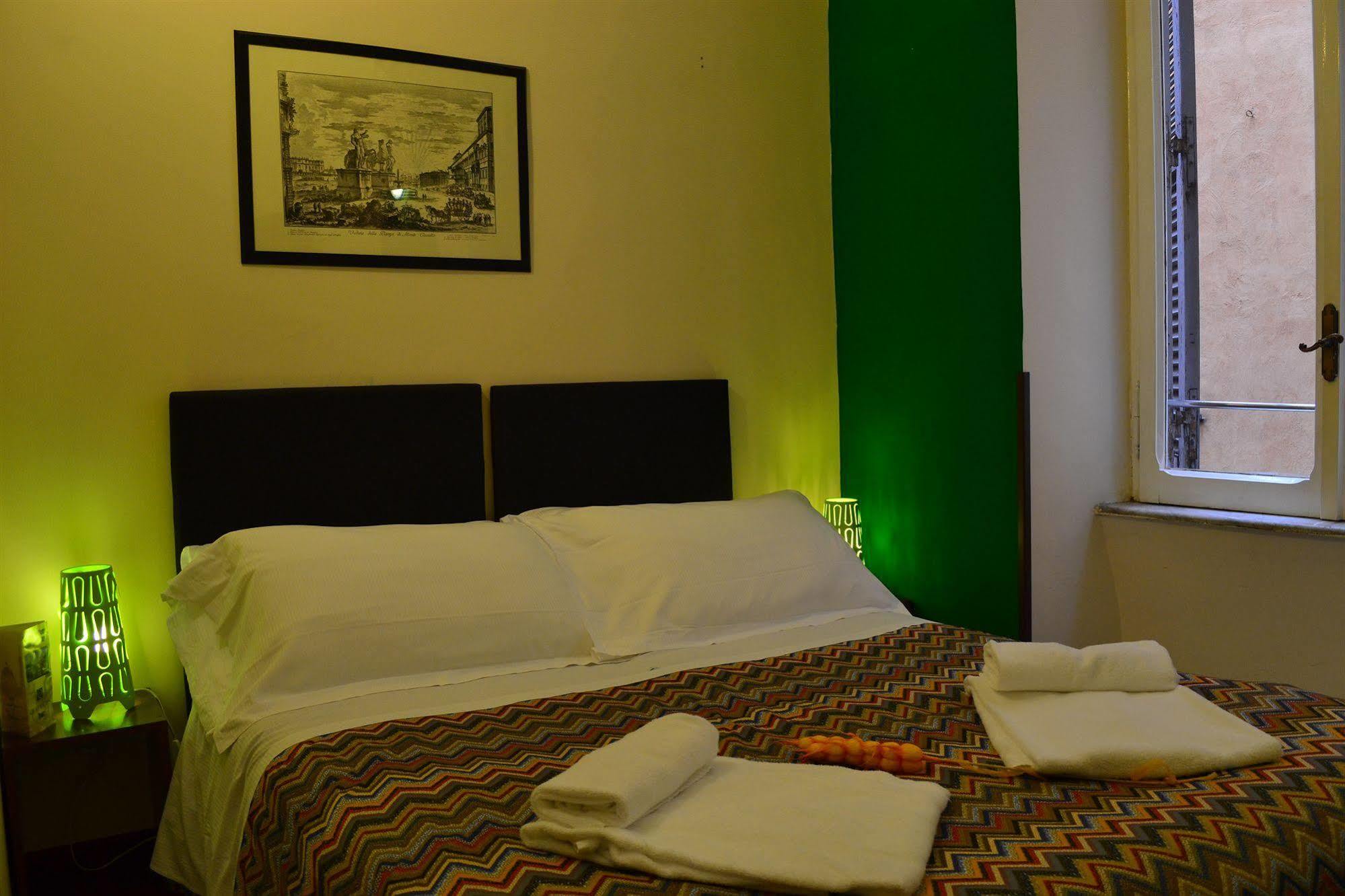 Enjoy Roma Bed & Breakfast Dış mekan fotoğraf